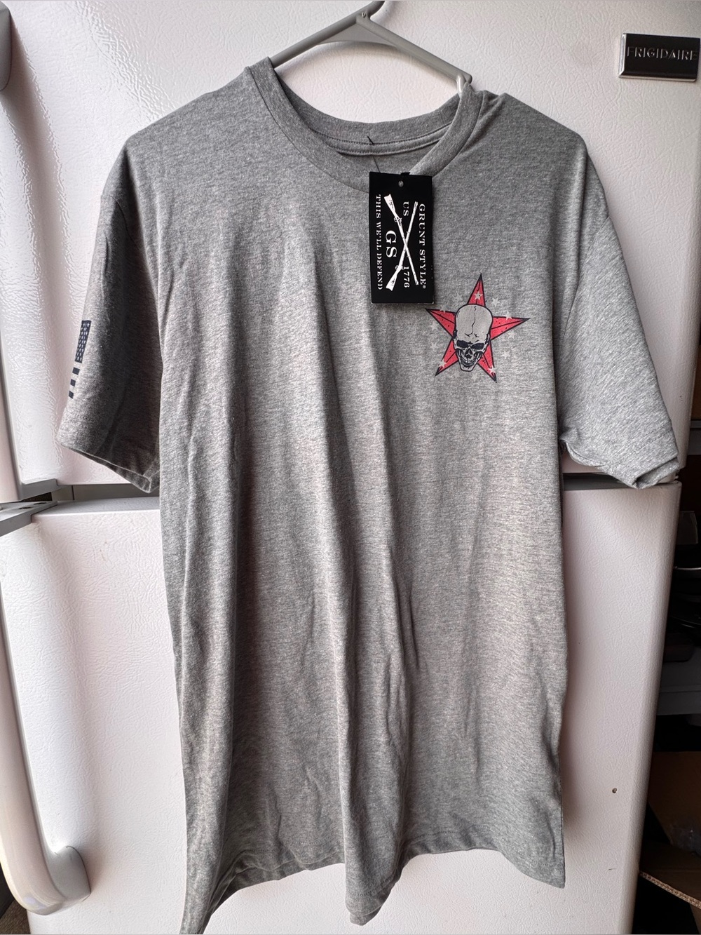 MENS Gray Graphic Skull Star Short Sleeve Tee NWT LARGE